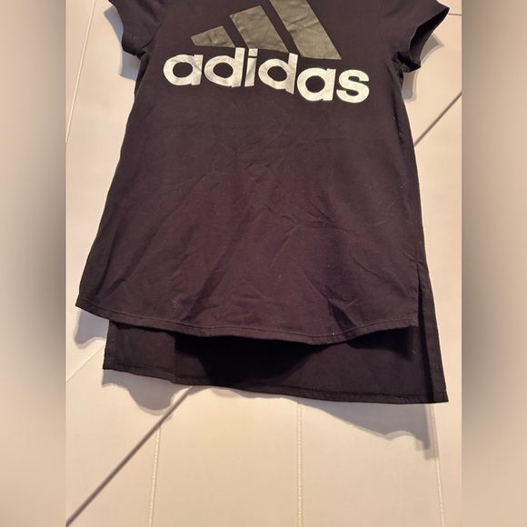 Adidas logo capped sleeve girls T size Large/14 - Picture 2 of 9